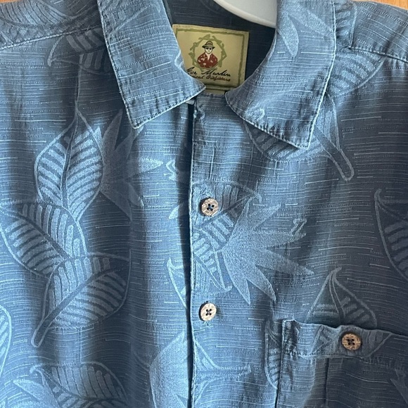 Joe Marlin original outfitters Blue Leaf Pattern Men's Shirt 100% silk size M - Picture 3 of 7